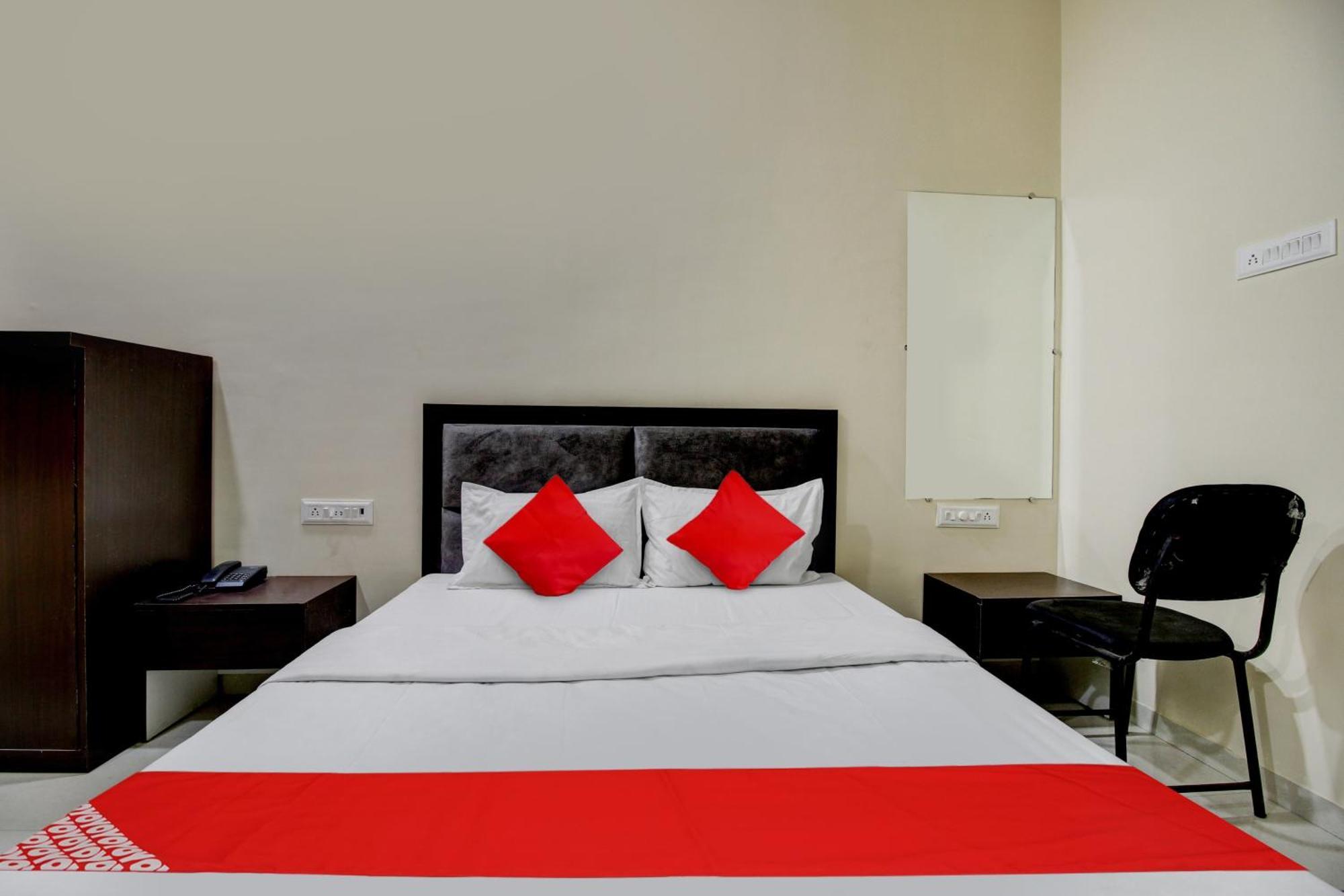 Super Hotel O The Shloka Bhopal Zewnętrze zdjęcie
