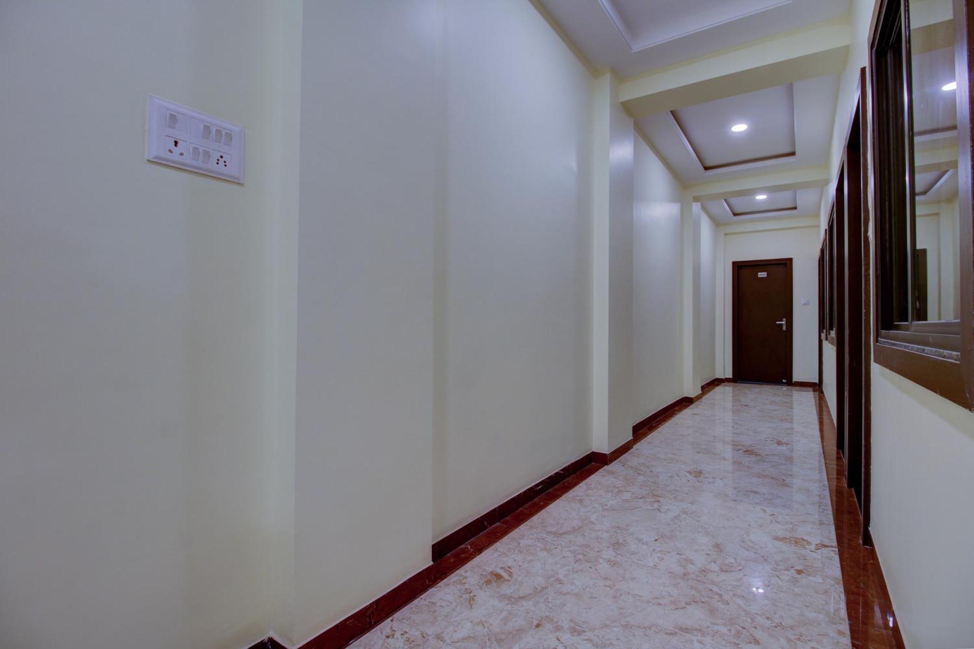 Super Hotel O The Shloka Bhopal Zewnętrze zdjęcie