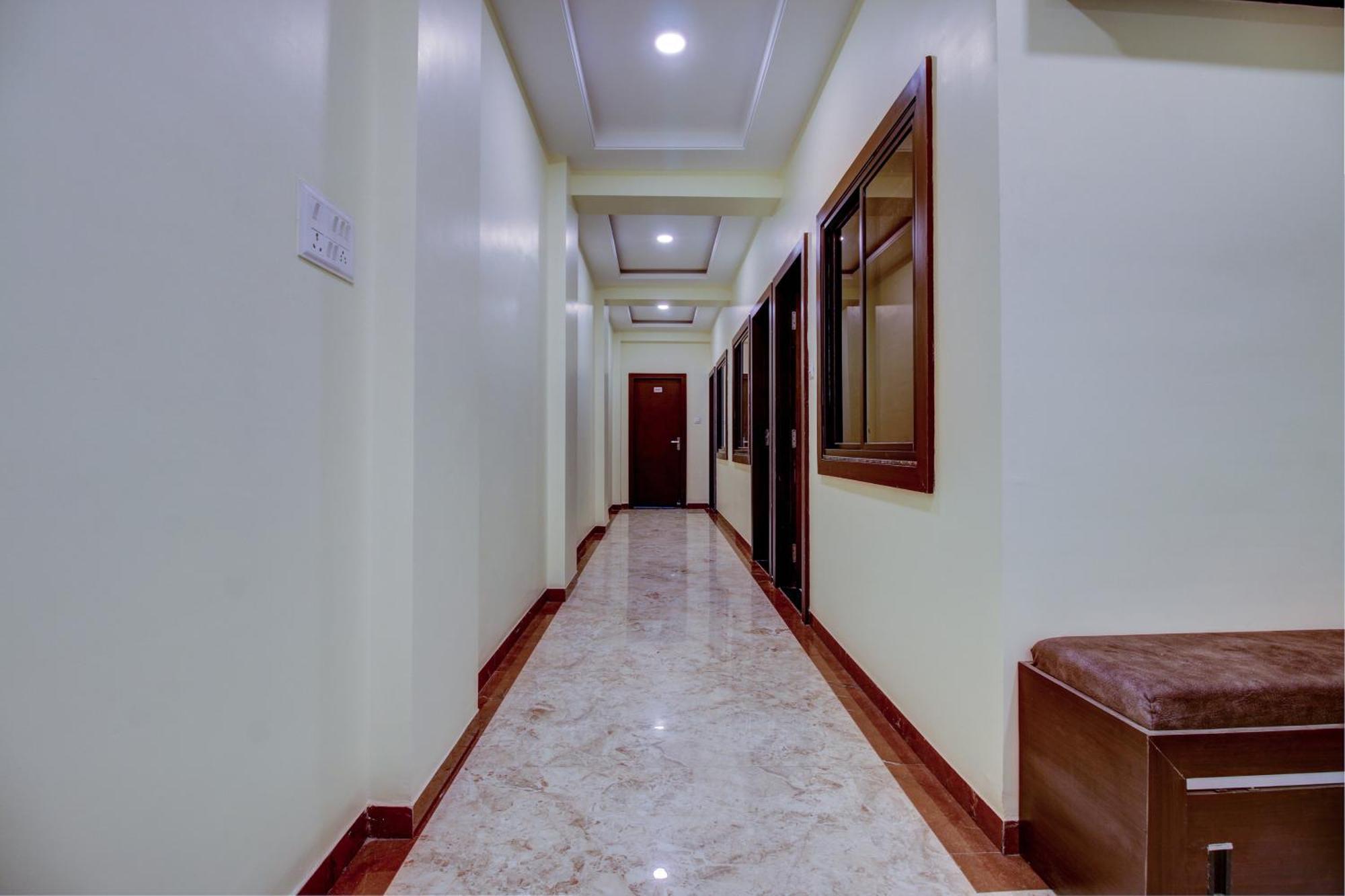 Super Hotel O The Shloka Bhopal Zewnętrze zdjęcie